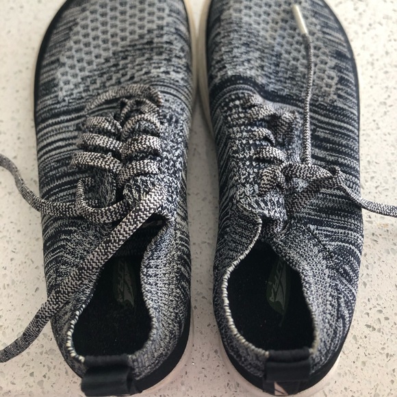 Altra women’s vali sneakers - Picture 2 of 6